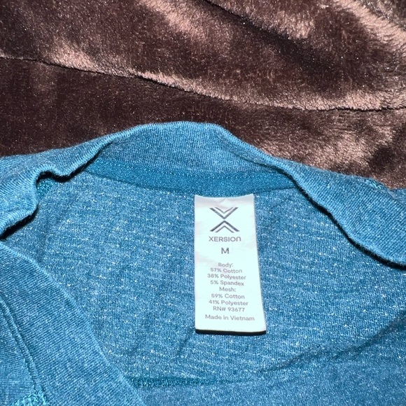 Xersion Long Sleeve Crew Neck Shirt - Picture 2 of 3